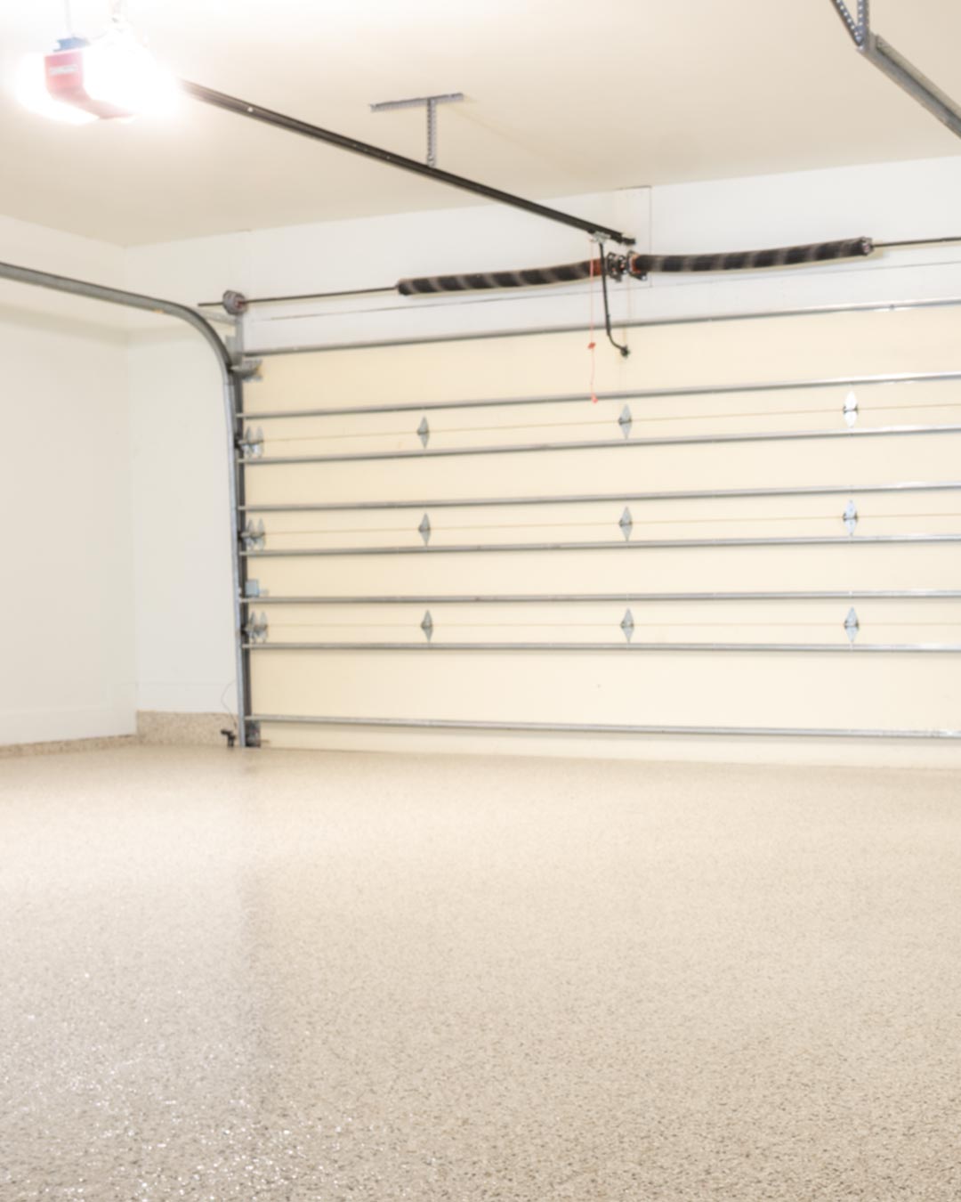 101525_Garageflex-Oddo_16x9-Edits-14_4x5